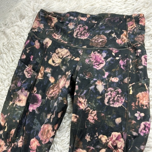 Lululemon Fast & Free Crop II Nulux 19" Peony Multi - Picture 2 of 6